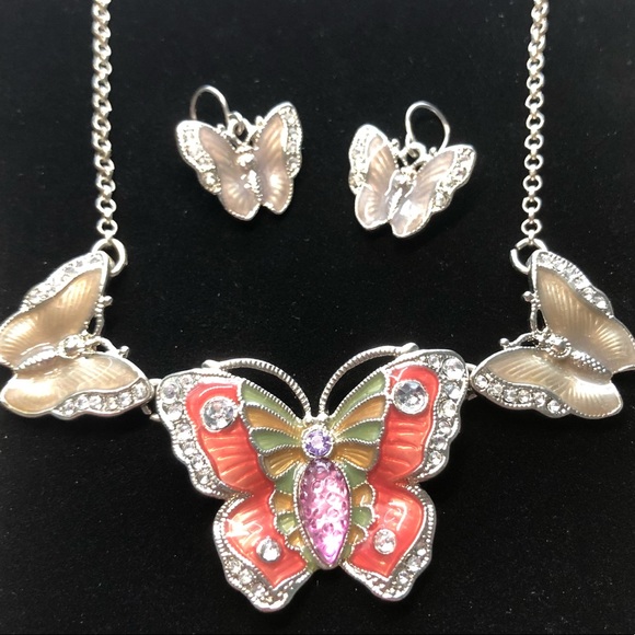 Butterfly Necklace & Earrings - Picture 8 of 8